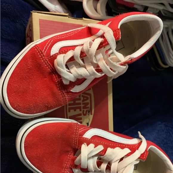 Vans - Picture 2 of 2